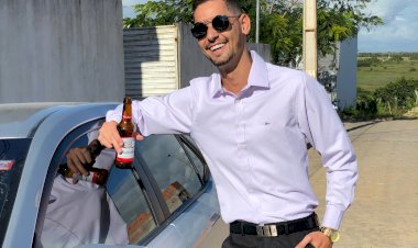 Conheçam Breno Lemos o blogueiro polêmico de Dores