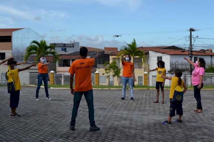 LBV completa 40 anos em Aracaju e entrega 450 kits escolares à crianças de baixa renda